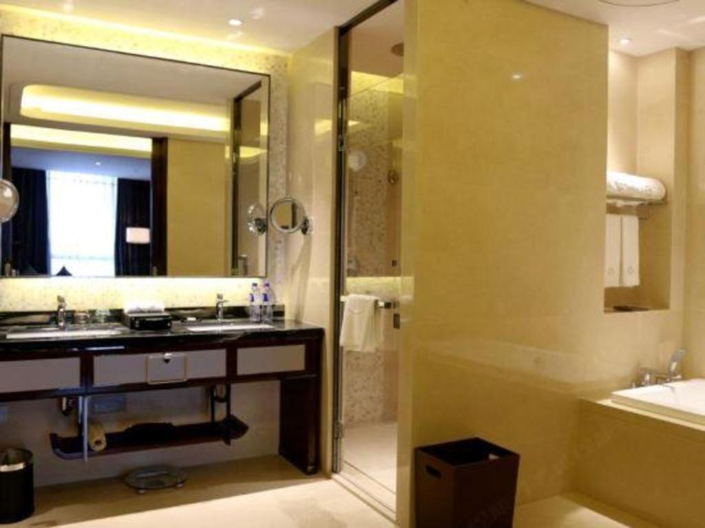 Beijing Grand Skylight International Hotel Екстериор снимка